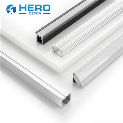 لمحات من الألومنيوم LED